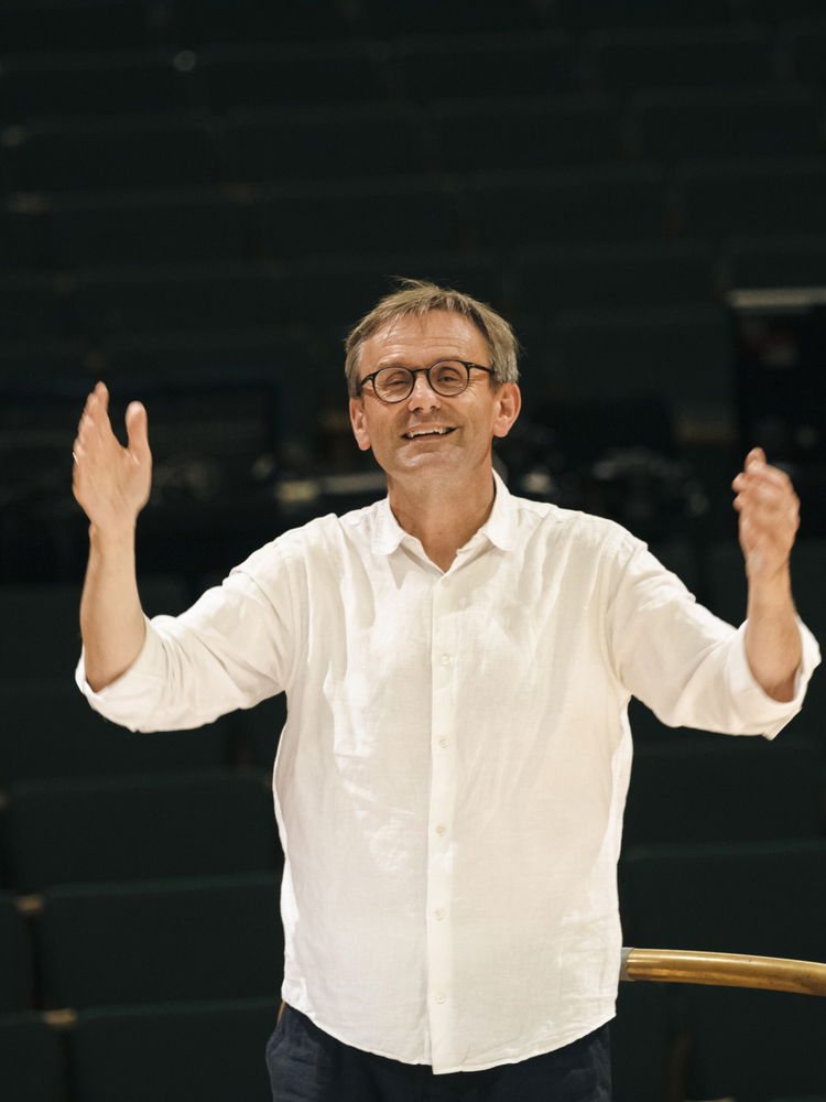 Simon Halsey
